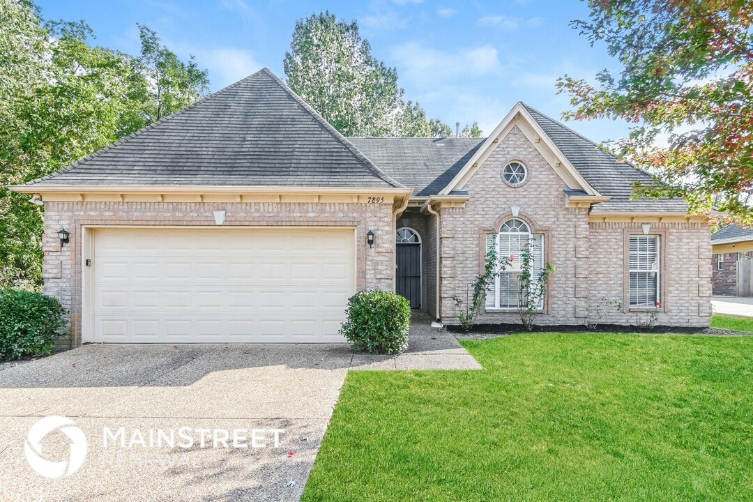 7895 Pinefrost Ln in Memphis, TN - Building Photo