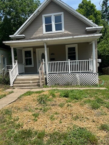 4920 Plainville Rd in Cincinnati, OH - Building Photo