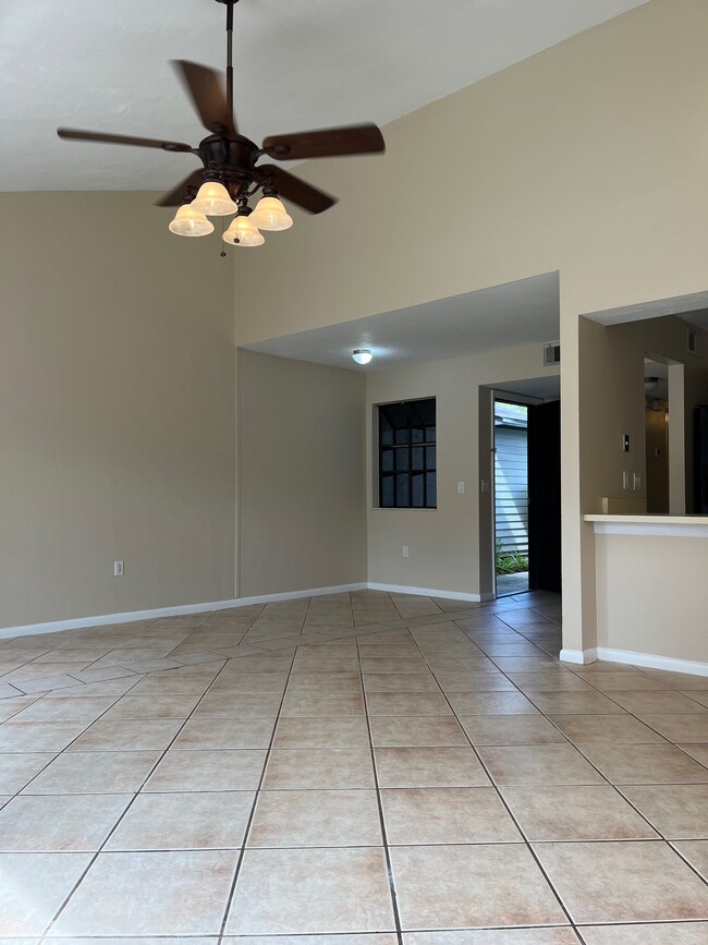 4403 SW 21st Ln in Gainesville, FL - Building Photo - Building Photo