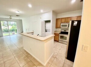 8720 Cypress Walk Ct in Tamarac, FL - Building Photo - Building Photo