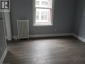 95 Cayuga St in Brantford, ON - Building Photo