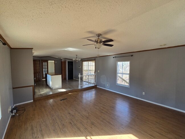 695 Barren Hollow Rd in Hurricane Mills, TN - Building Photo - Building Photo