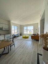 Edge in West Sacramento, CA - Building Photo