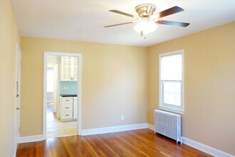 812 Greenwood Cir in Takoma Park, MD - Building Photo - Building Photo