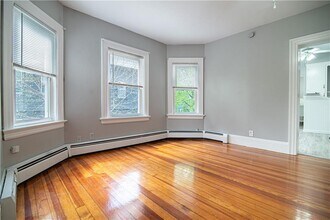 80-80 Forest St in Providence, RI - Building Photo - Building Photo