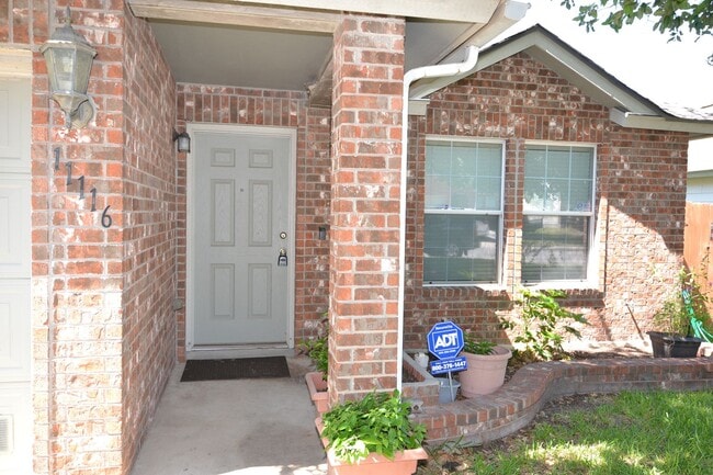 11116 Vollmer Ln in San Antonio, TX - Building Photo - Building Photo