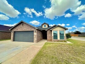 5702 111th St in Lubbock, TX - Building Photo