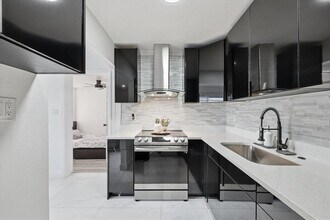 2521 W Minnehaha St in Tampa, FL - Building Photo - Building Photo