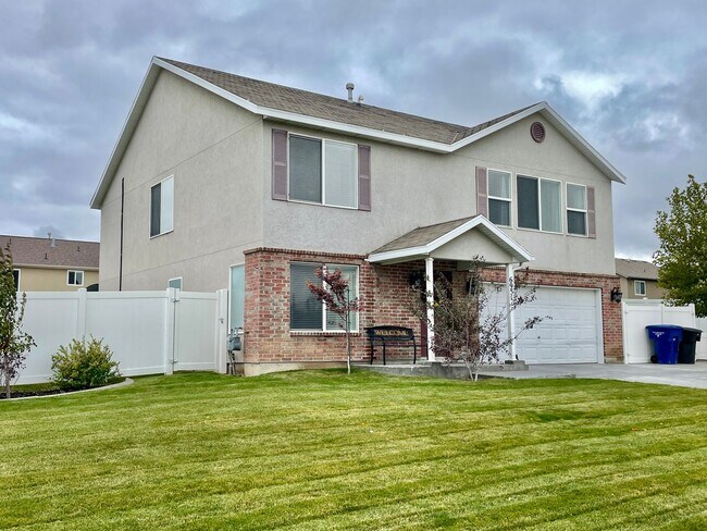 6951 McCuiston Ave in Herriman, UT - Building Photo - Building Photo