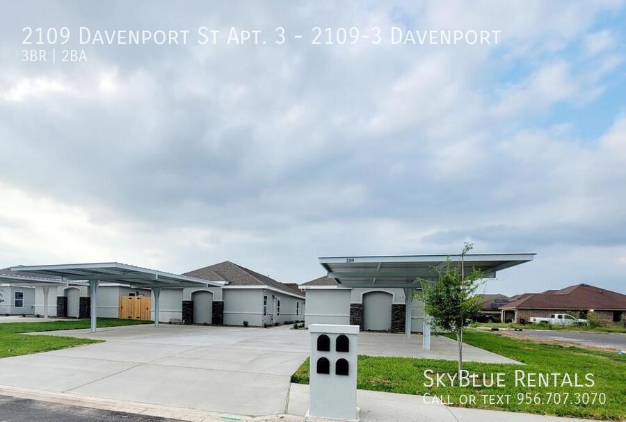 2109 Davenport St in Weslaco, TX - Building Photo