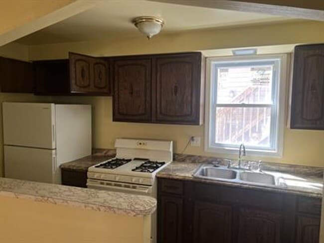 1222 Broadway Ave in East Mckeesport, PA - Building Photo - Building Photo