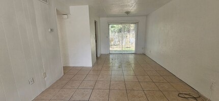 1225 Kennedy Rd in Daytona Beach, FL - Building Photo - Building Photo