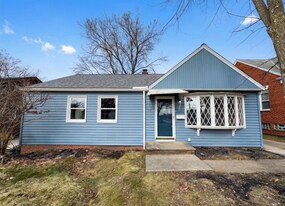 18715 Libby Rd in Maple Heights, OH - Building Photo