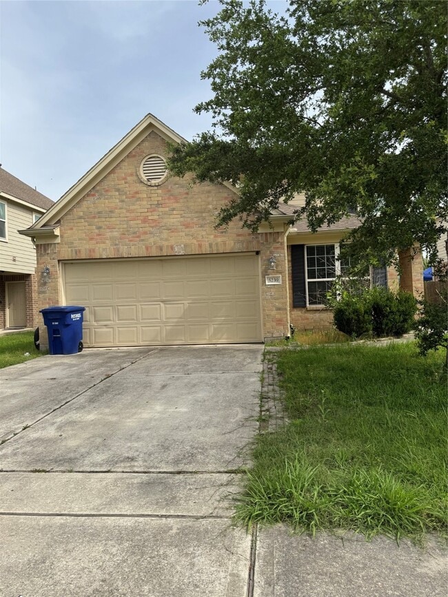 property at 5239 Rio Dr