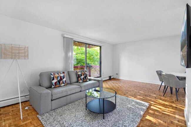 1190 10th Avenue Bikeway