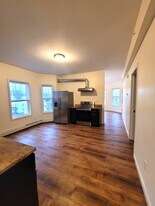 119 Rodney St, Unit 2 in Worcester, MA - Building Photo