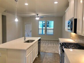 9000 Gage Dr in Austin, TX - Building Photo - Building Photo