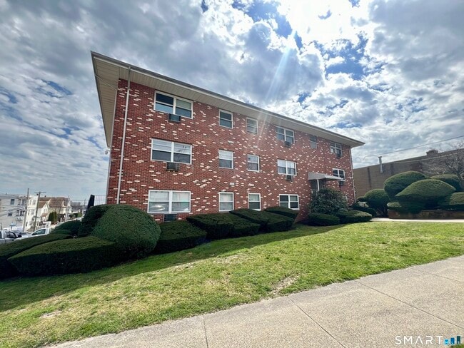 property at 35 Beers St