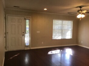 195 Oakesdale Dr in Bluffton, SC - Foto de edificio - Building Photo