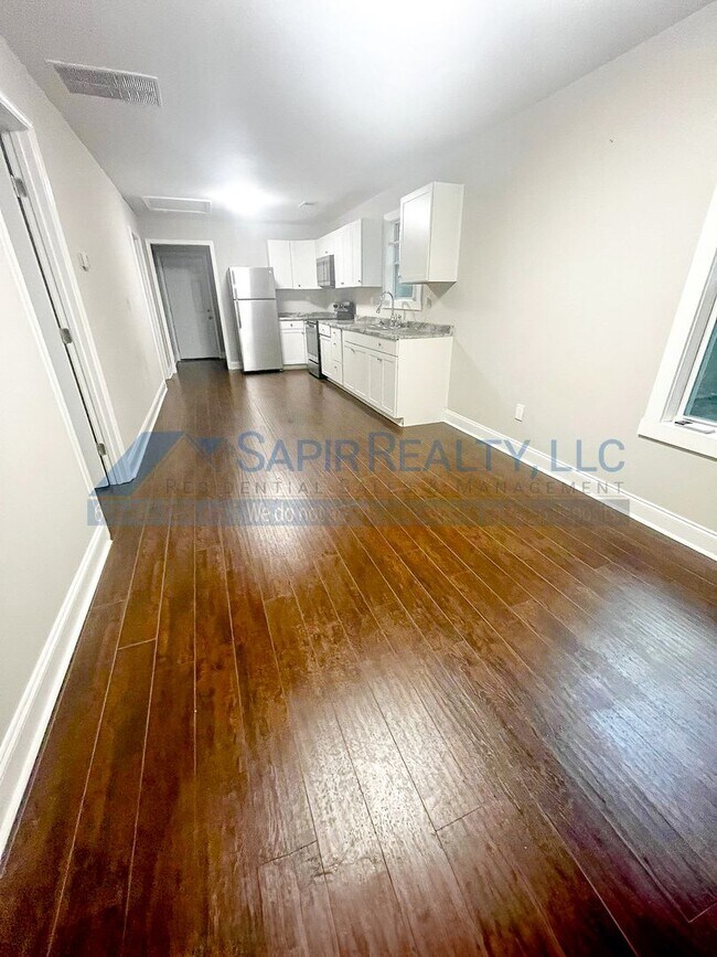 1248 Princess Ave SW-Unit -Rear in Atlanta, GA - Foto de edificio - Building Photo