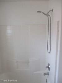 6087 Daisy Ave photo'