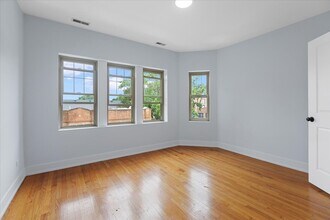 4043 N Spaulding Ave in Chicago, IL - Building Photo - Building Photo