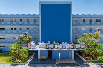 Regency West 1 and 2 in St Pete Beach, FL - Building Photo - Building Photo