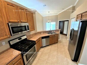 5785 Raceway Rd in Wellington, FL - Foto de edificio - Building Photo