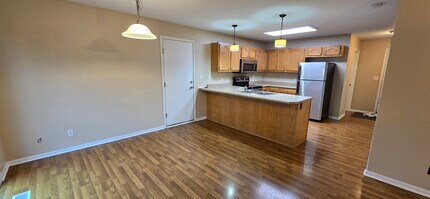 1564 Nine Iron Dr in West Des Moines, IA - Building Photo - Building Photo