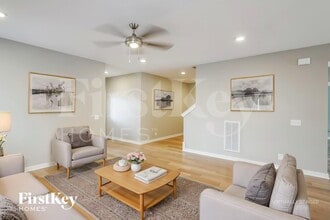 1149 Alcove Wy in Nashville, TN - Foto de edificio - Building Photo