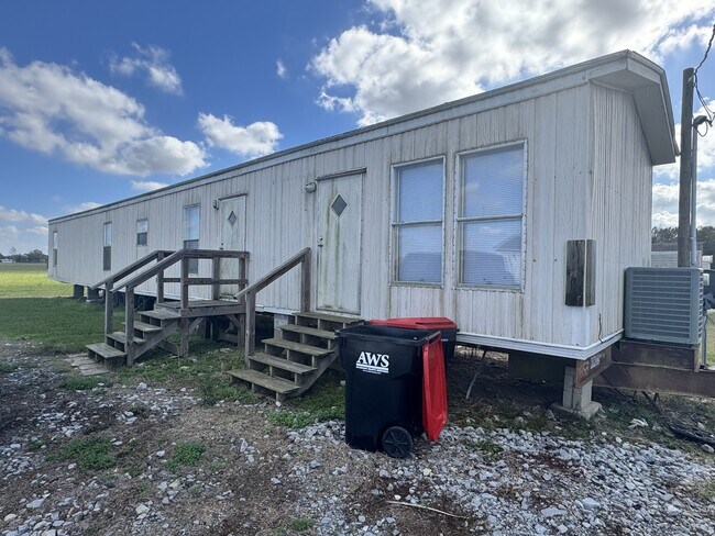 104 Dax Rd in Church Point, LA - Building Photo - Building Photo