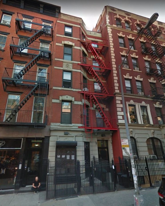 350 East 13th Street in New York, NY - Building Photo