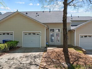 218 Basset Hall Dr in Durham, NC - Building Photo - Building Photo