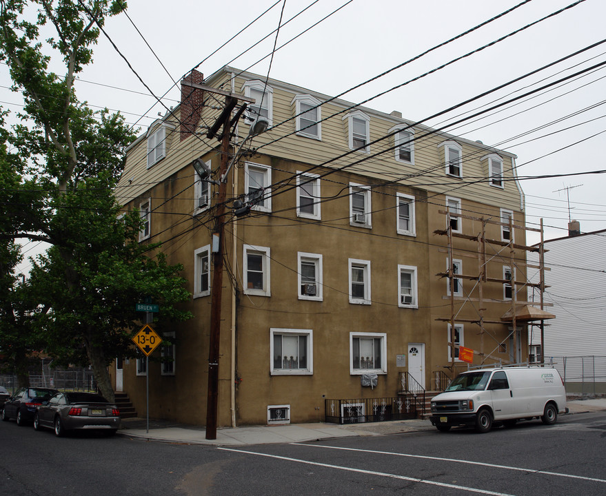 119 Bruen St in Newark, NJ - Foto de edificio