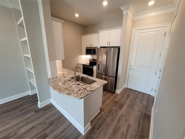 property at 2111 Austin St