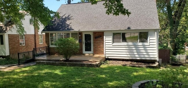 property at 1113 Twinbrook Dr