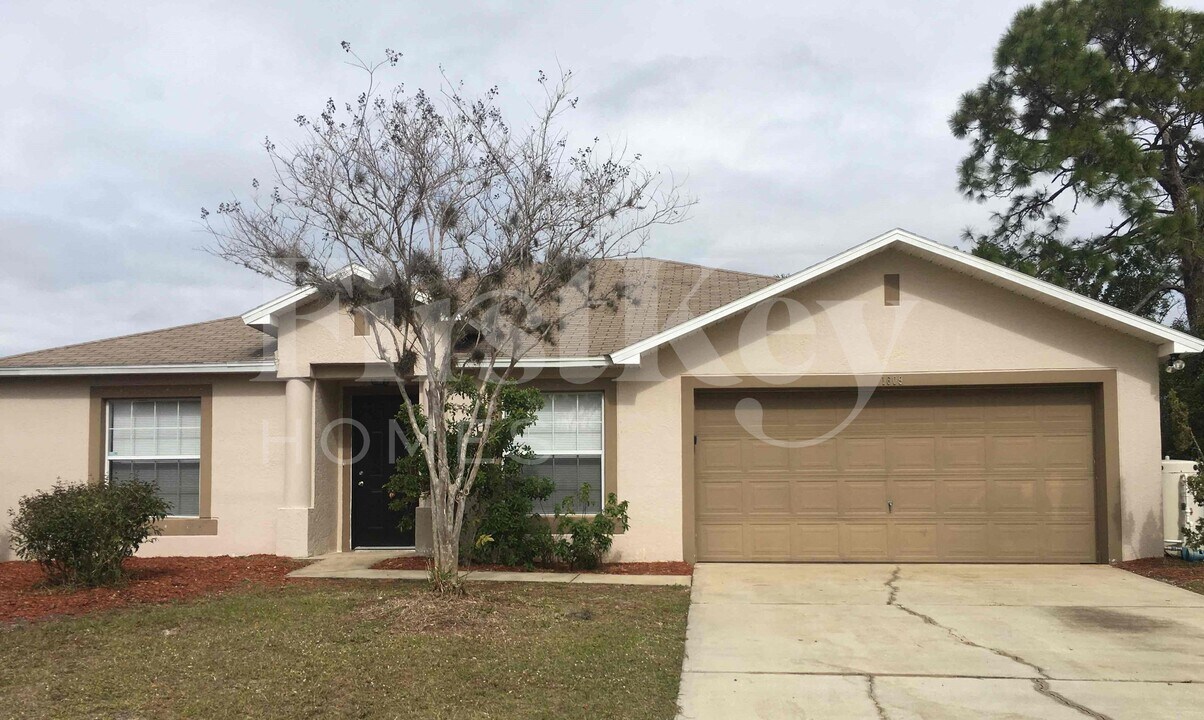 1609 Whiting St SE in Palm Bay, FL - Building Photo