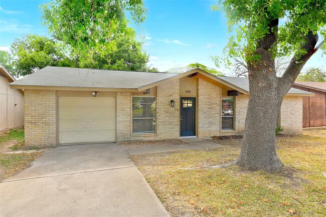 9911 Dorset Dr in Austin, TX - Foto de edificio - Building Photo