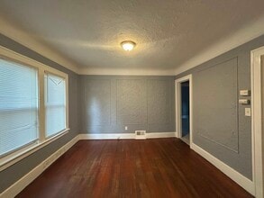 16930 Santa Rosa Dr in Detroit, MI - Building Photo - Building Photo