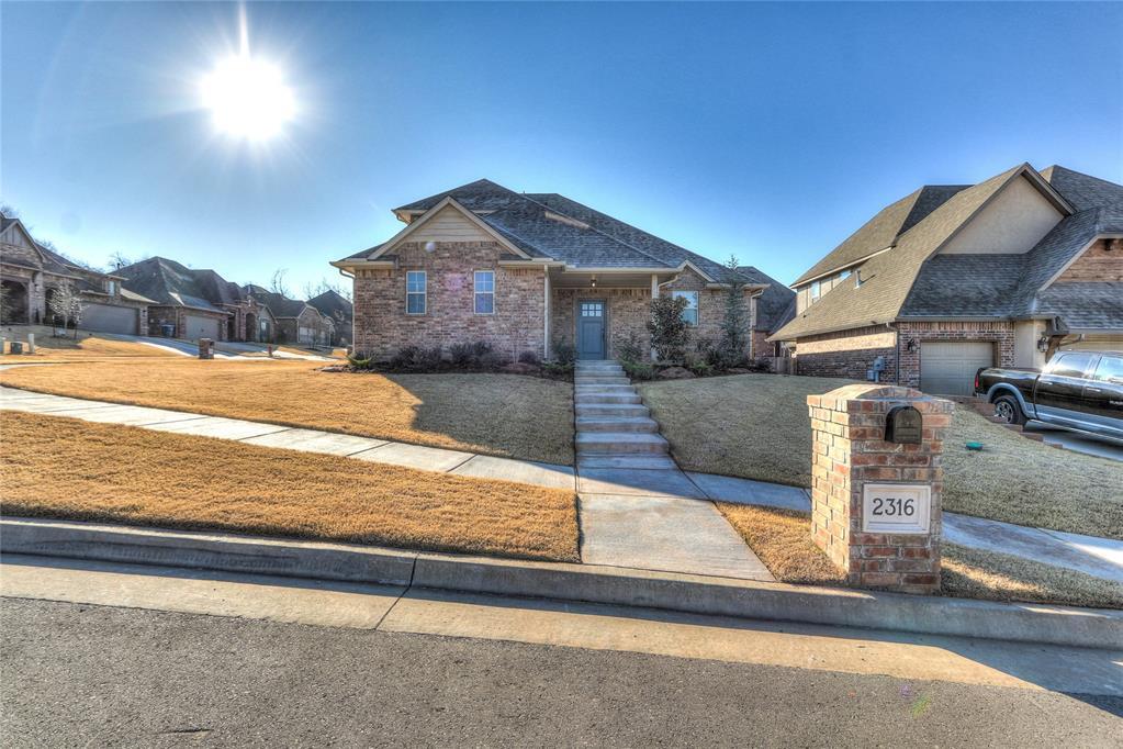 2316 Animada Pl in Edmond, OK - Foto de edificio