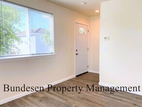 747 Fresno Ave in Santa Rosa, CA - Building Photo - Building Photo