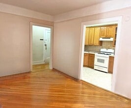 83-09 Lefferts Blvd in Queens, NY - Building Photo - Building Photo