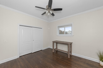 915 W Waveland Ave, Unit 1 in Chicago, IL - Building Photo - Building Photo