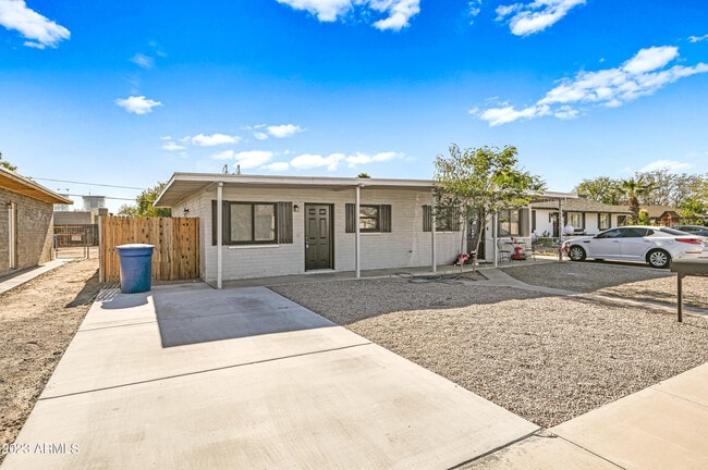 property at 1145 E Henry St