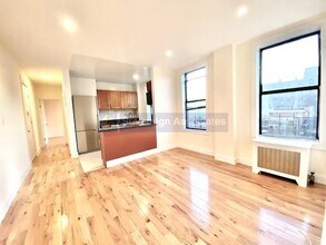 260 Convent Ave, Unit 65 in New York, NY - Building Photo - Building Photo
