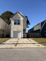 2049 Stonehurst St in Chesapeake, VA - Building Photo