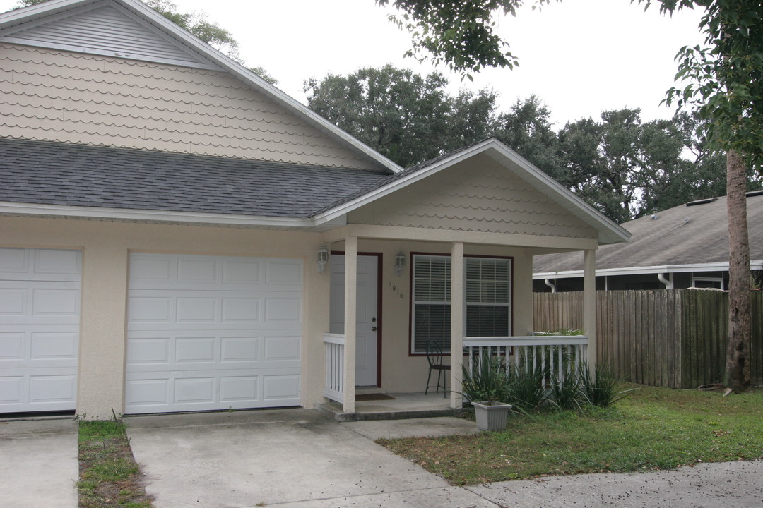 1910 E Kaley Ave in Orlando, FL - Foto de edificio