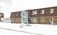 Arbor Trace in West Bend, WI - Foto de edificio - Building Photo