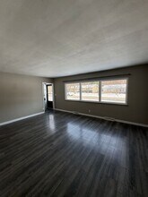 555 S Airwood Ave in Springfield, MO - Building Photo - Building Photo