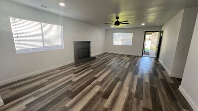 1020 E McElhaney Ave in Santa Maria, CA - Building Photo - Building Photo